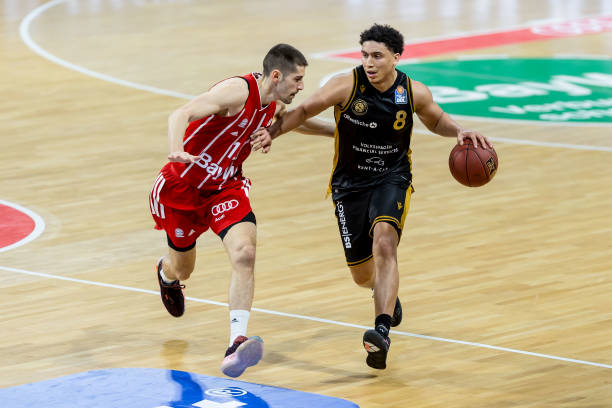 特别强调了 特别强调了